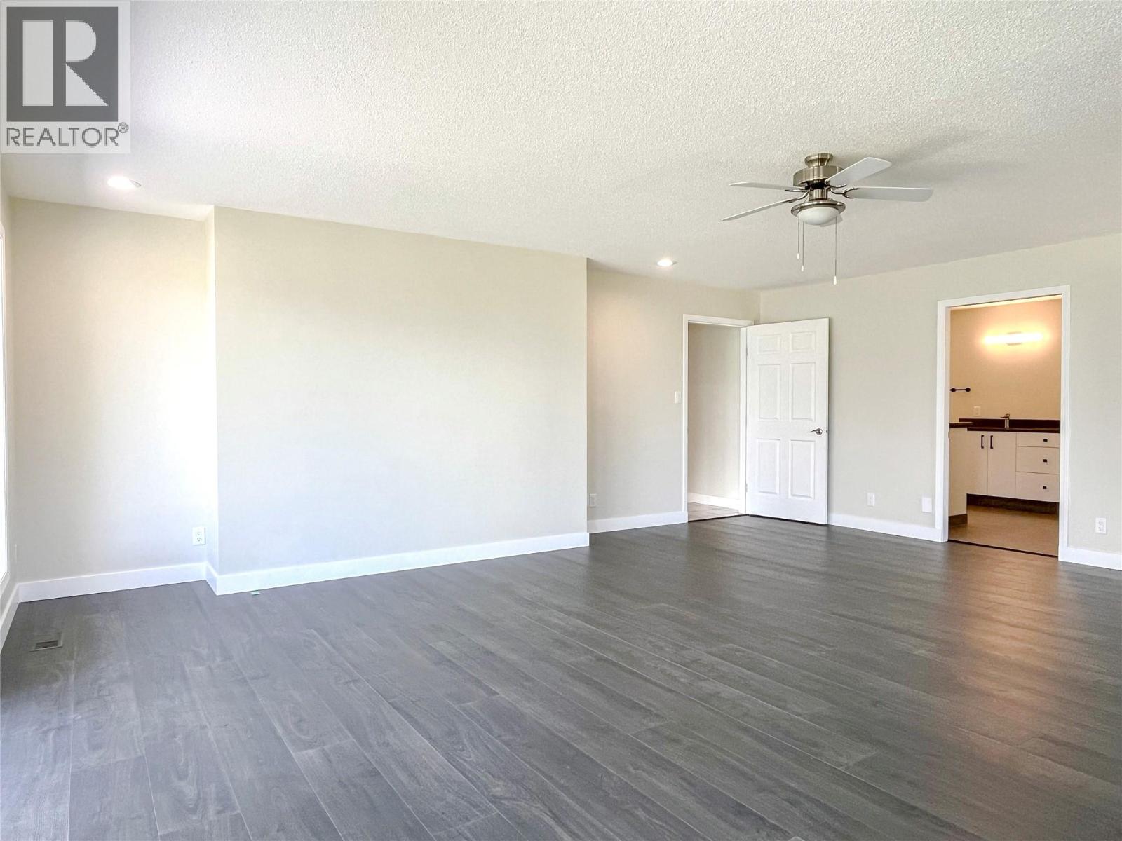 295 Linden Avenue - 12