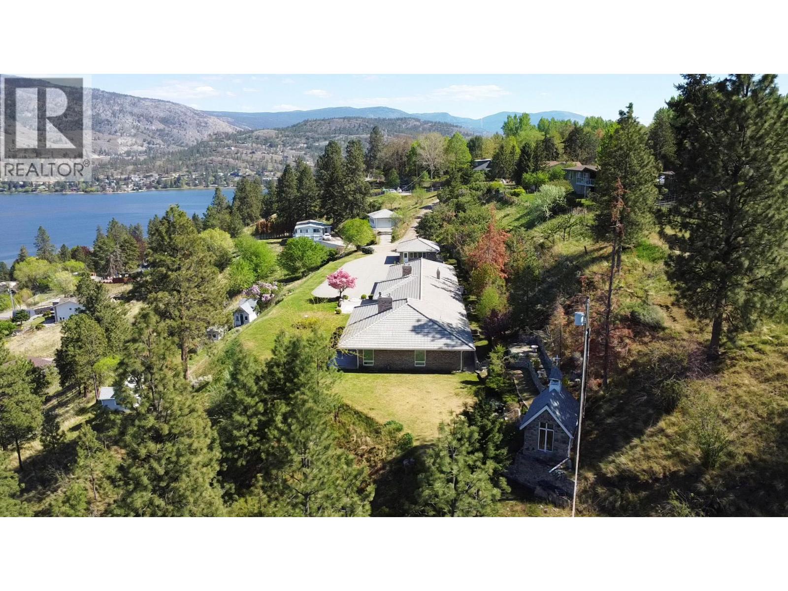 295 Linden Avenue - 4