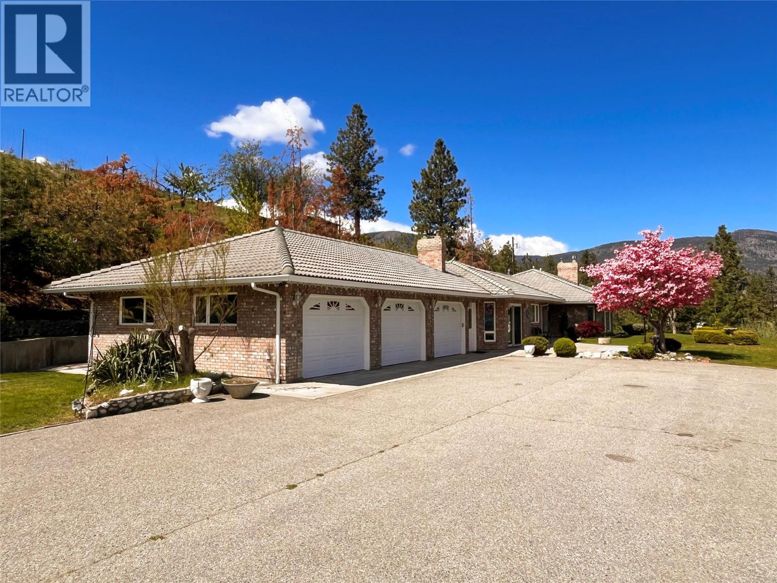 295 Linden Avenue - 47