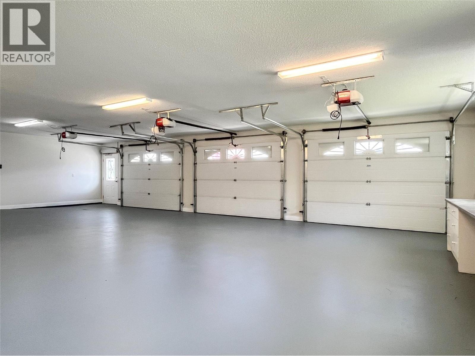 295 Linden Avenue - 45