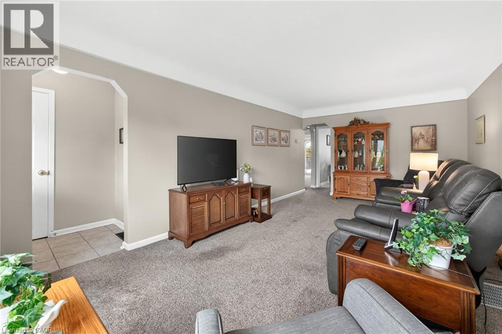 188 EDWIN Street, Kitchener, Ontario, N2H4P2 — Photo 6