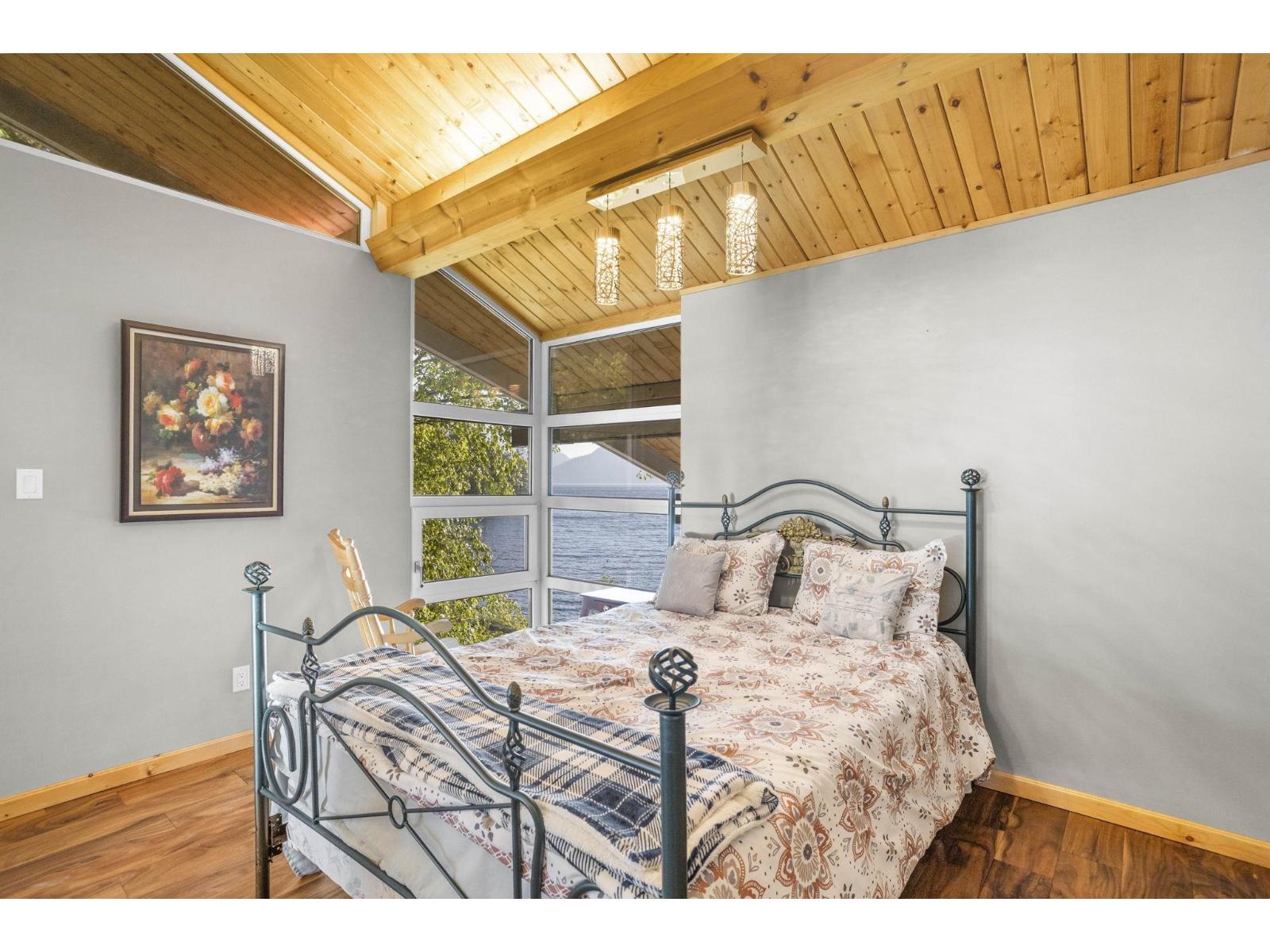 7370 ROCKWELL DRIVE, Harrison Lake, Harrison Hot Springs