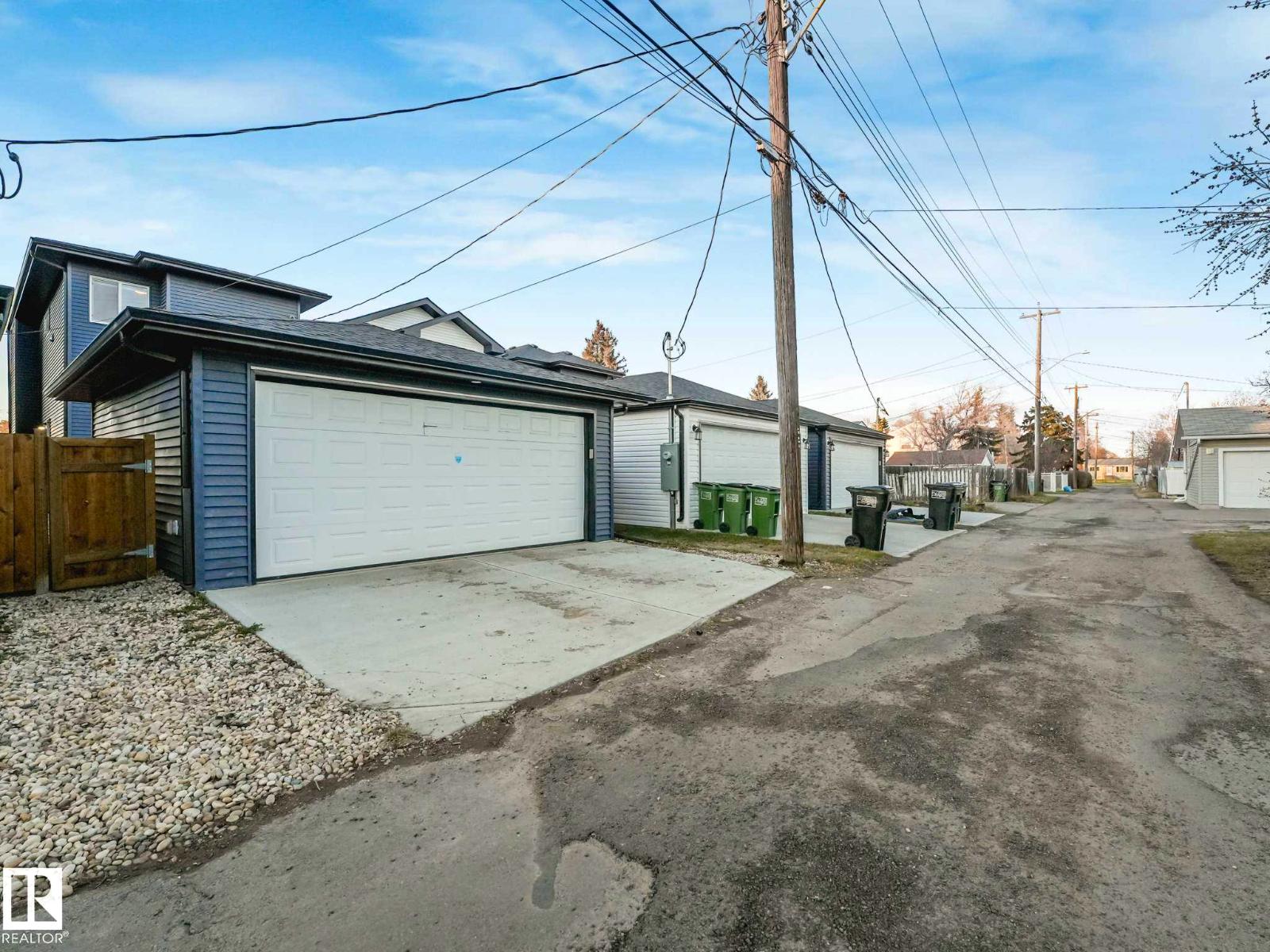 15731 109 Avenue NW - 14