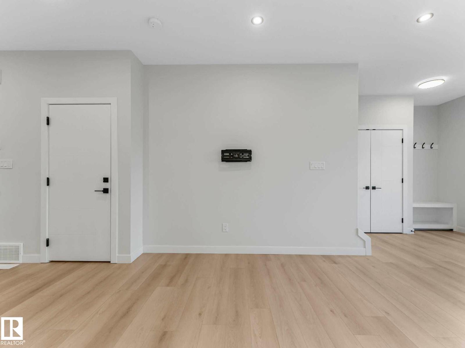 15731 109 Avenue NW - 28