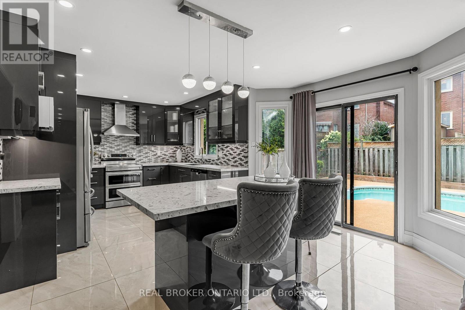 1221 CREEKSIDE DRIVE - 11