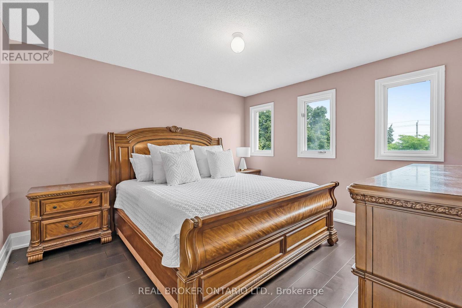 1221 CREEKSIDE DRIVE - 25