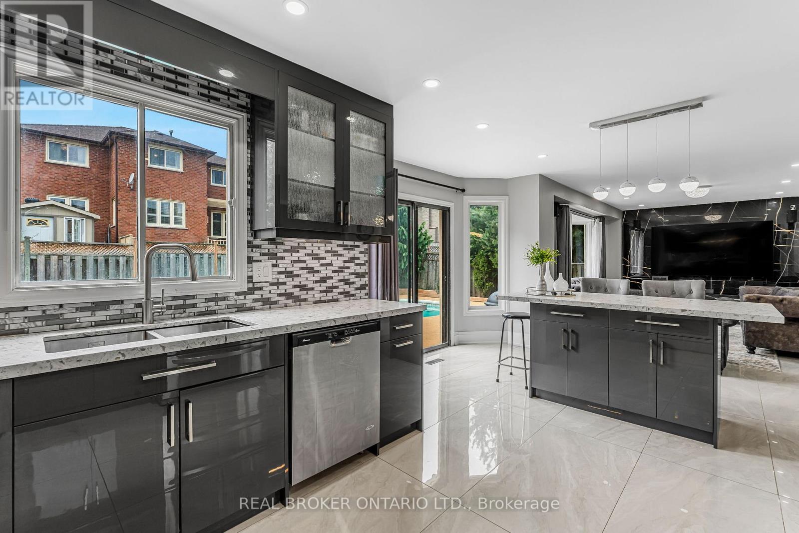 1221 CREEKSIDE DRIVE - 14