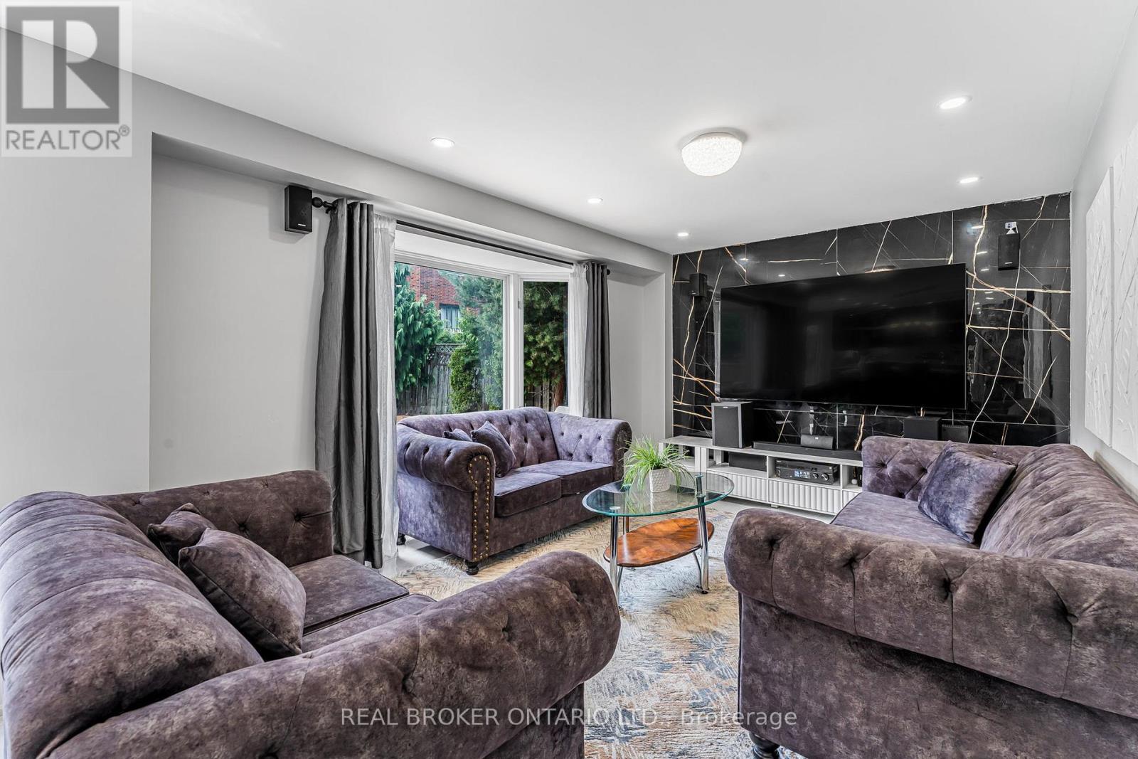 1221 CREEKSIDE DRIVE - 16