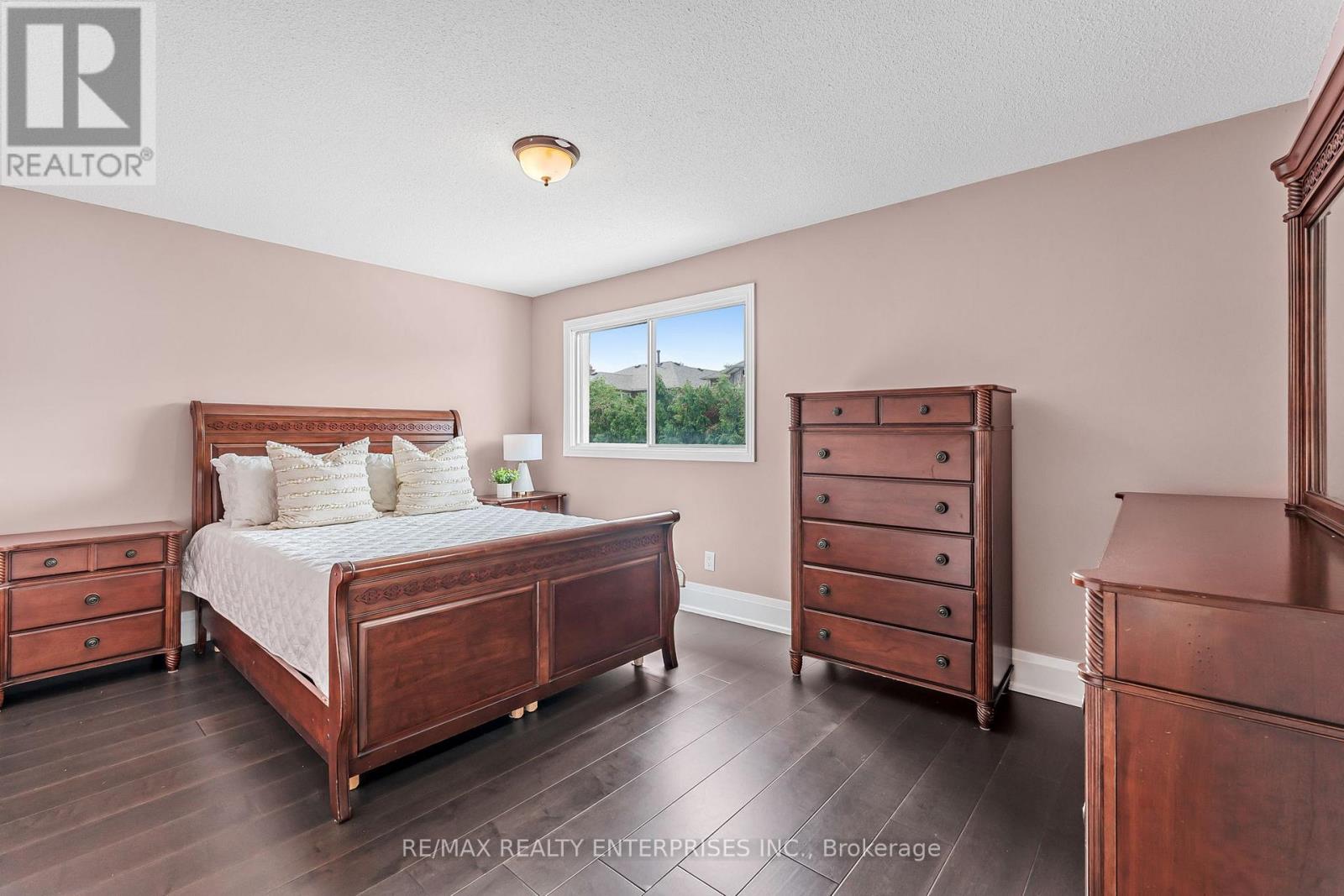 1221 CREEKSIDE DRIVE - 30