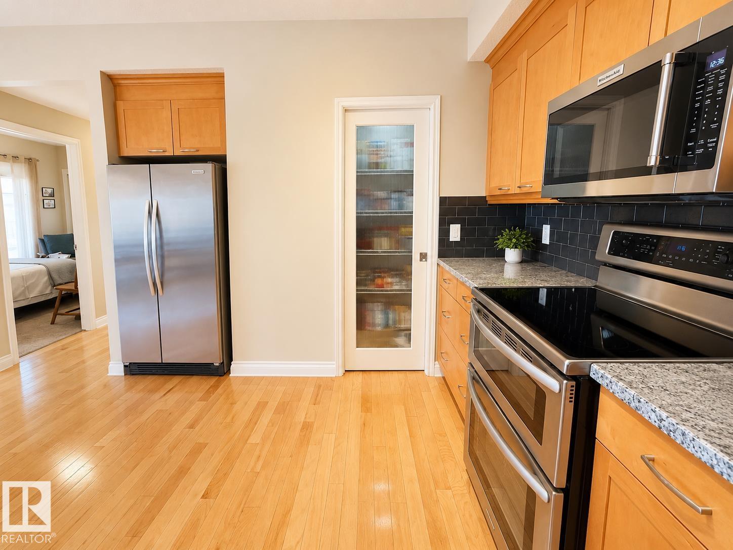 #301 9803 96A ST NW - 5