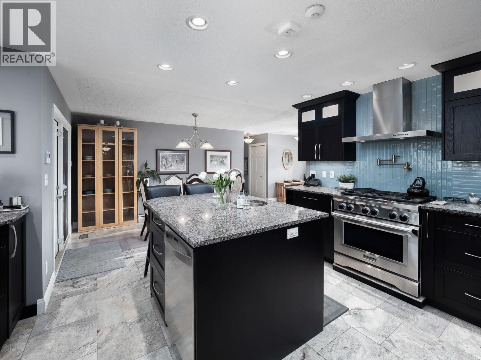 Dining room of 3015 RIDGEVIEW DRIVE · Prince George, BC