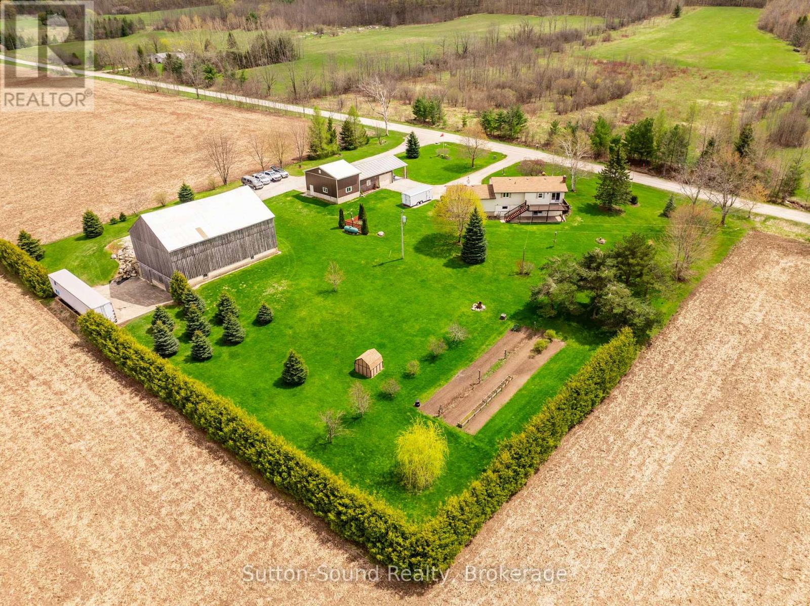 244363 22 SIDE ROAD - 30