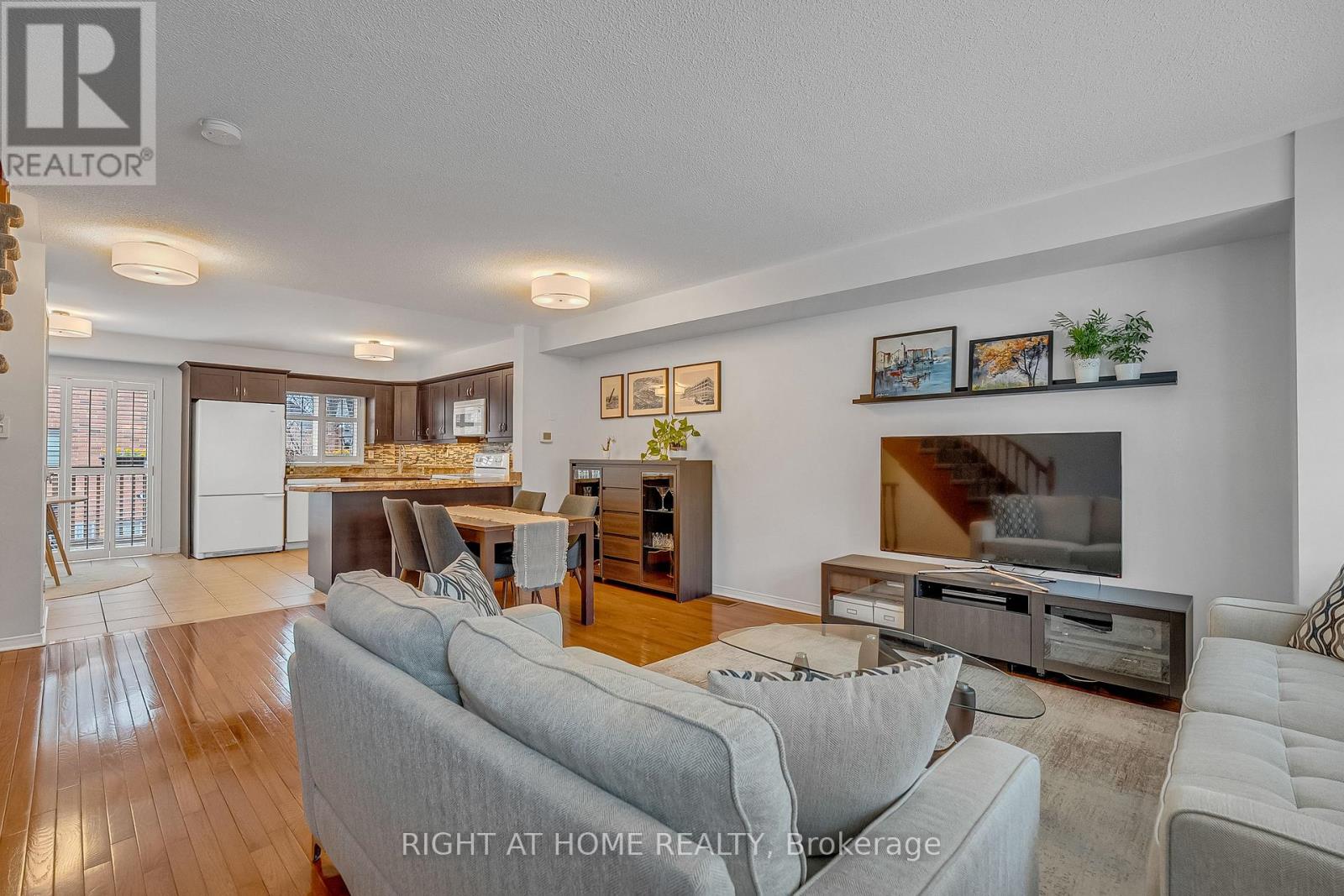 #5 141 THIRTEENTH STREET - 9