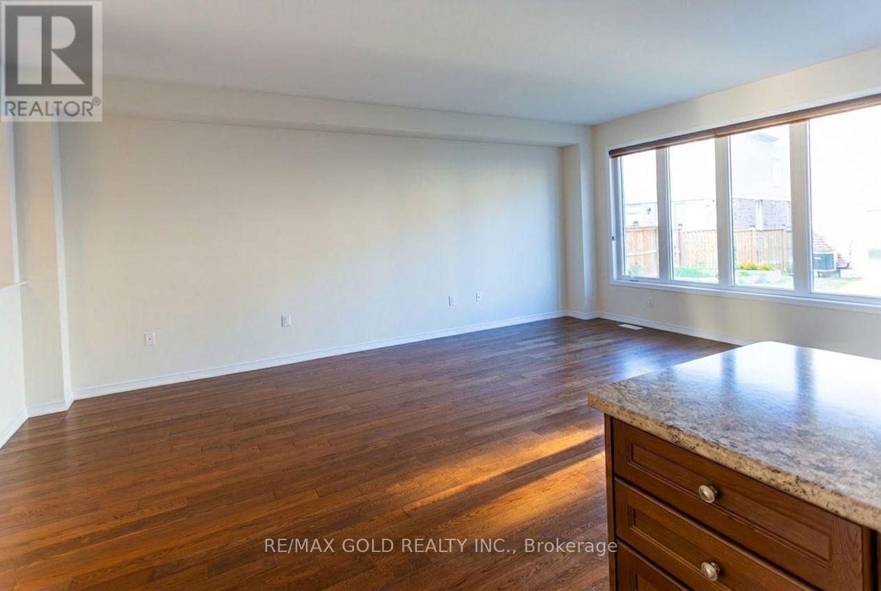8005 ODELL CRESCENT - 6