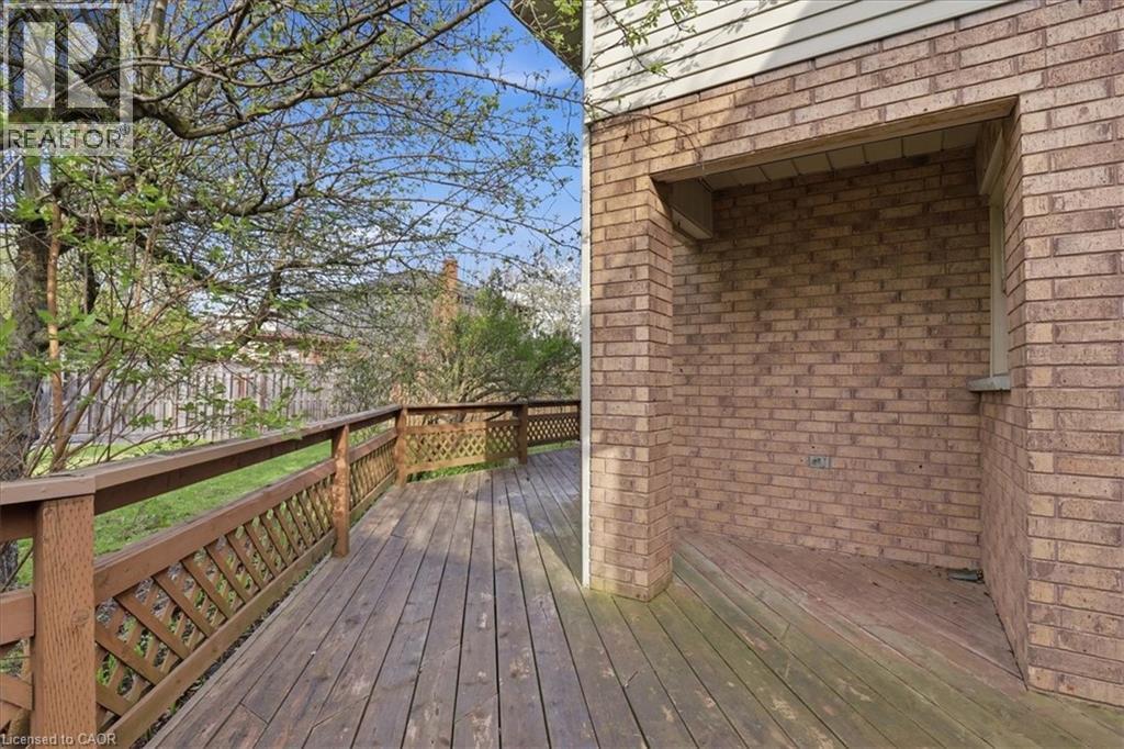 26 ROBERTSON Crescent, Kitchener, Ontario, N2R1E3 — Photo 29
