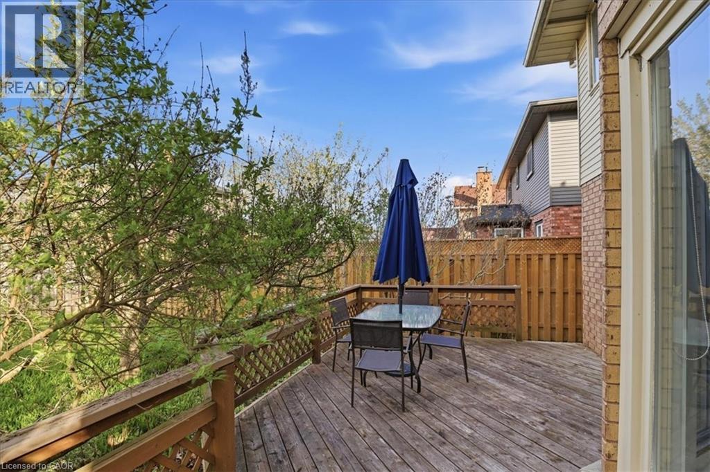26 ROBERTSON Crescent, Kitchener, Ontario, N2R1E3 — Photo 30