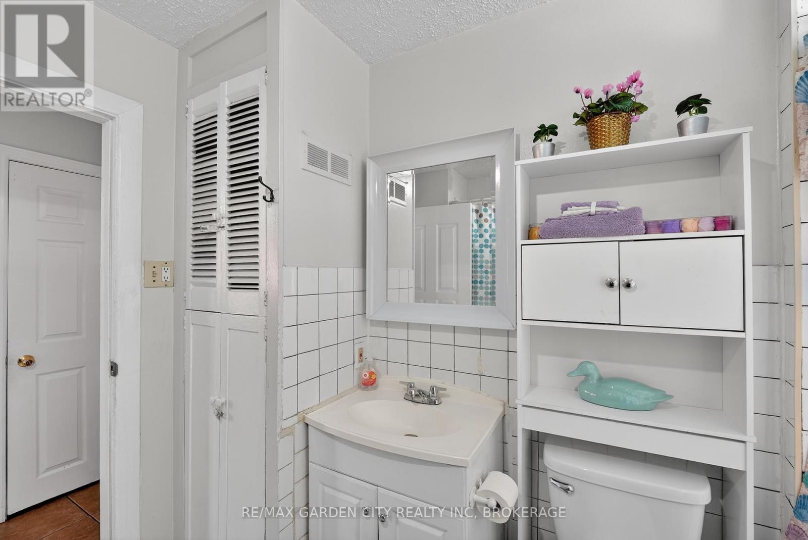 3 DELAWARE AVENUE - 18