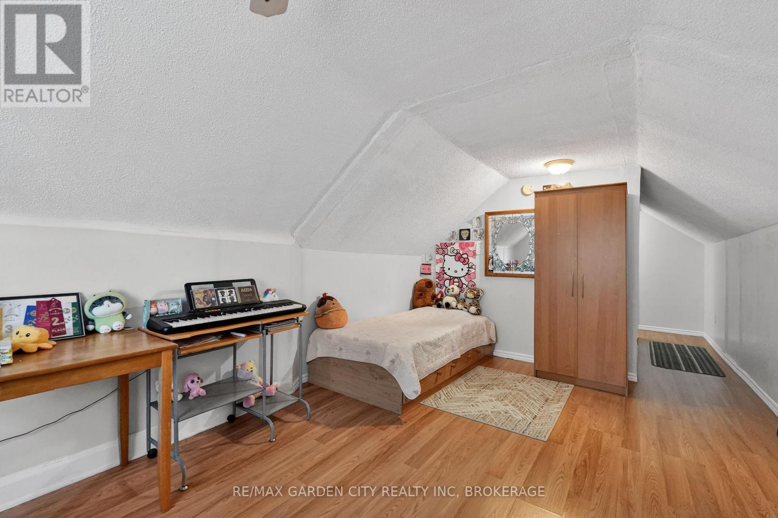 3 DELAWARE AVENUE - 21