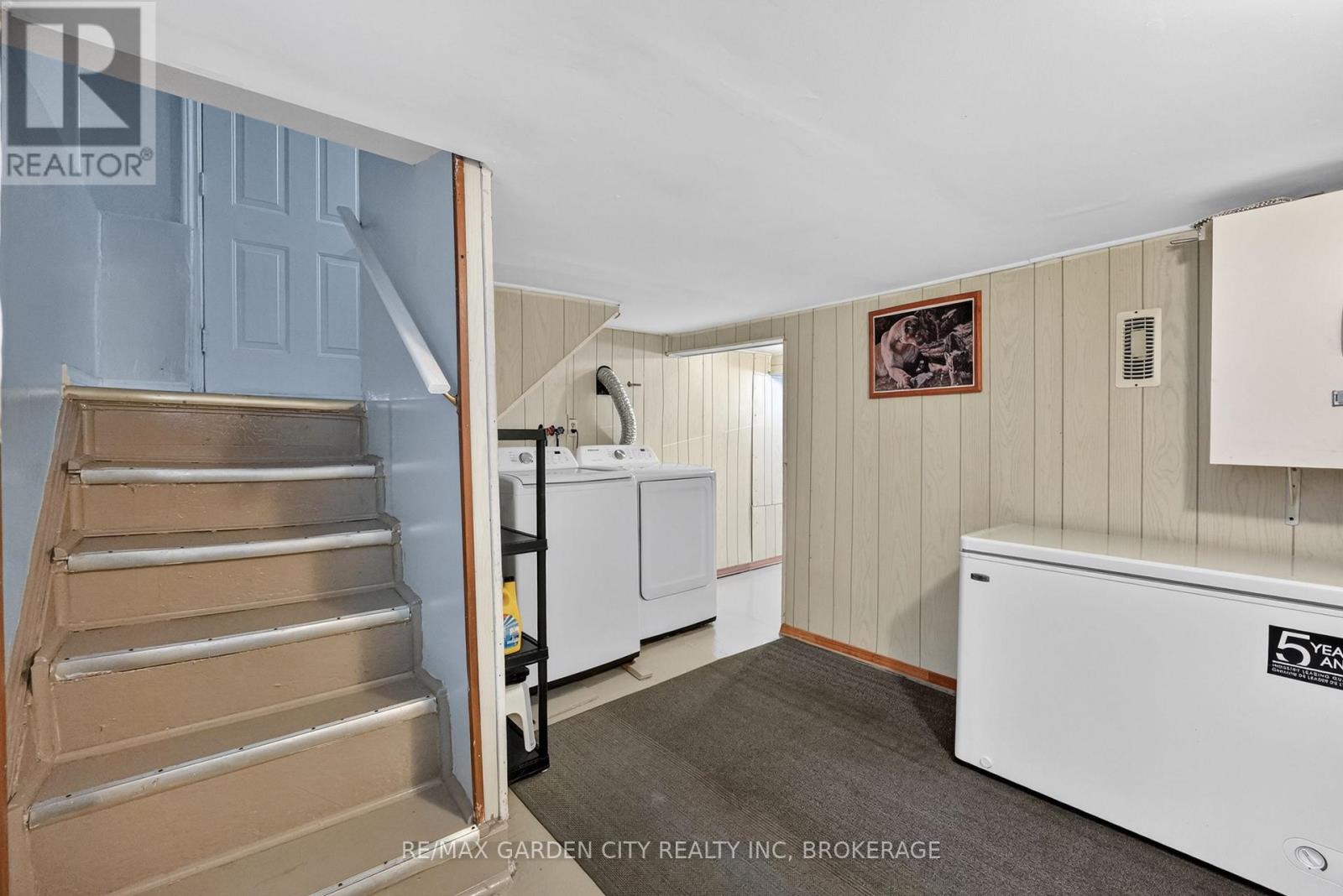 3 DELAWARE AVENUE - 23
