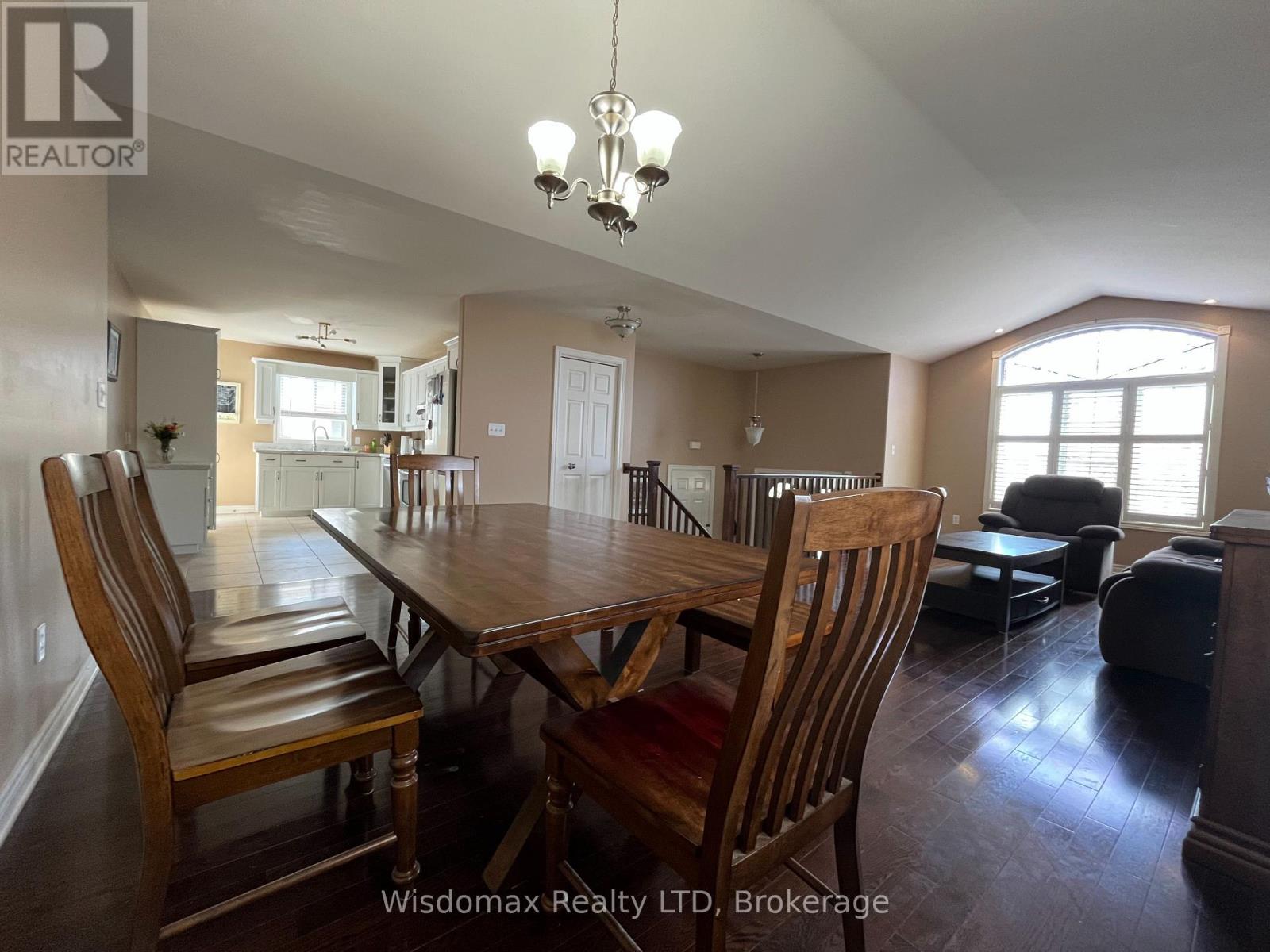 8340 RACEY AVENUE - 8