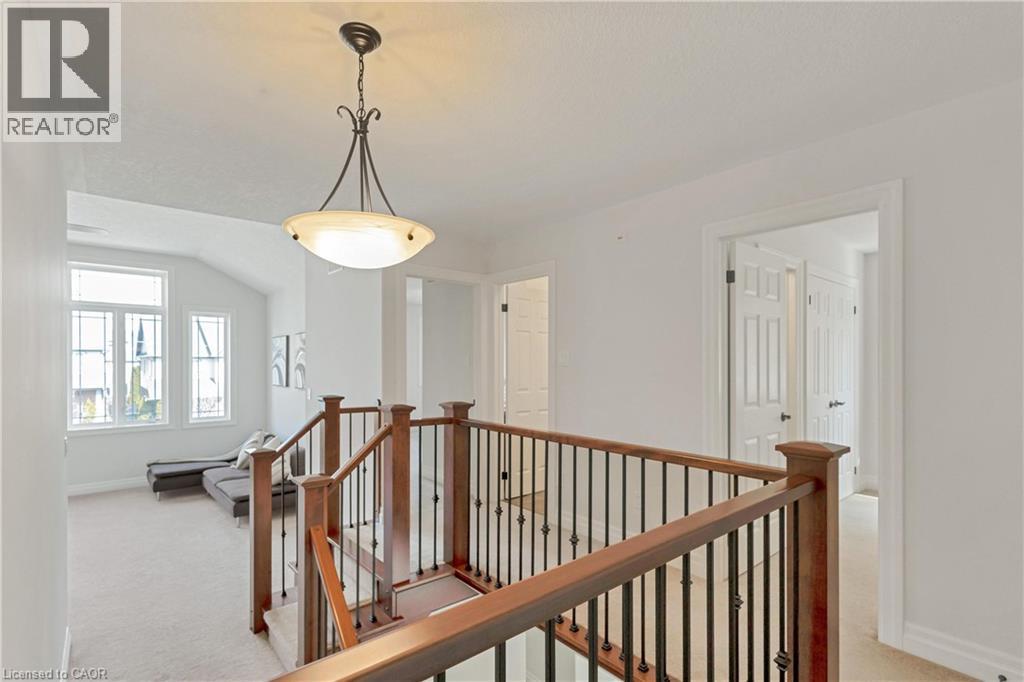 341 ZELLER Drive, Kitchener, Ontario, N2A0B2 — Photo 36