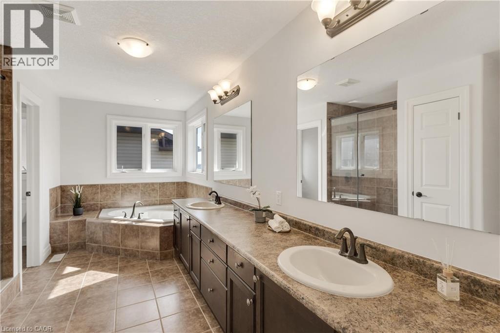 341 ZELLER Drive, Kitchener, Ontario, N2A0B2 — Photo 44