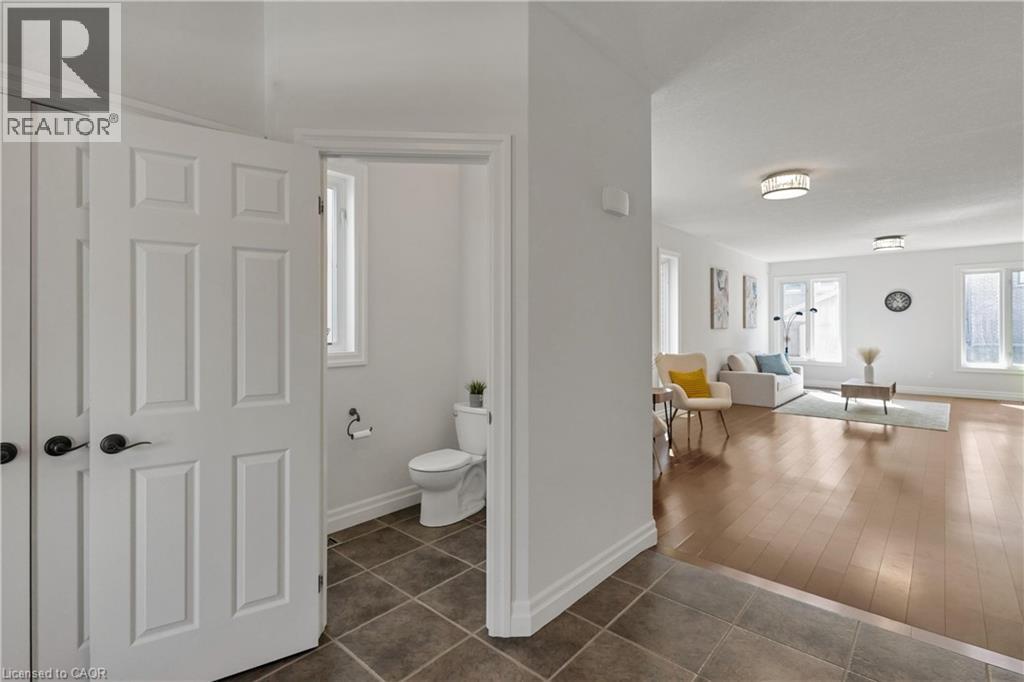 341 ZELLER Drive, Kitchener, Ontario, N2A0B2 — Photo 11