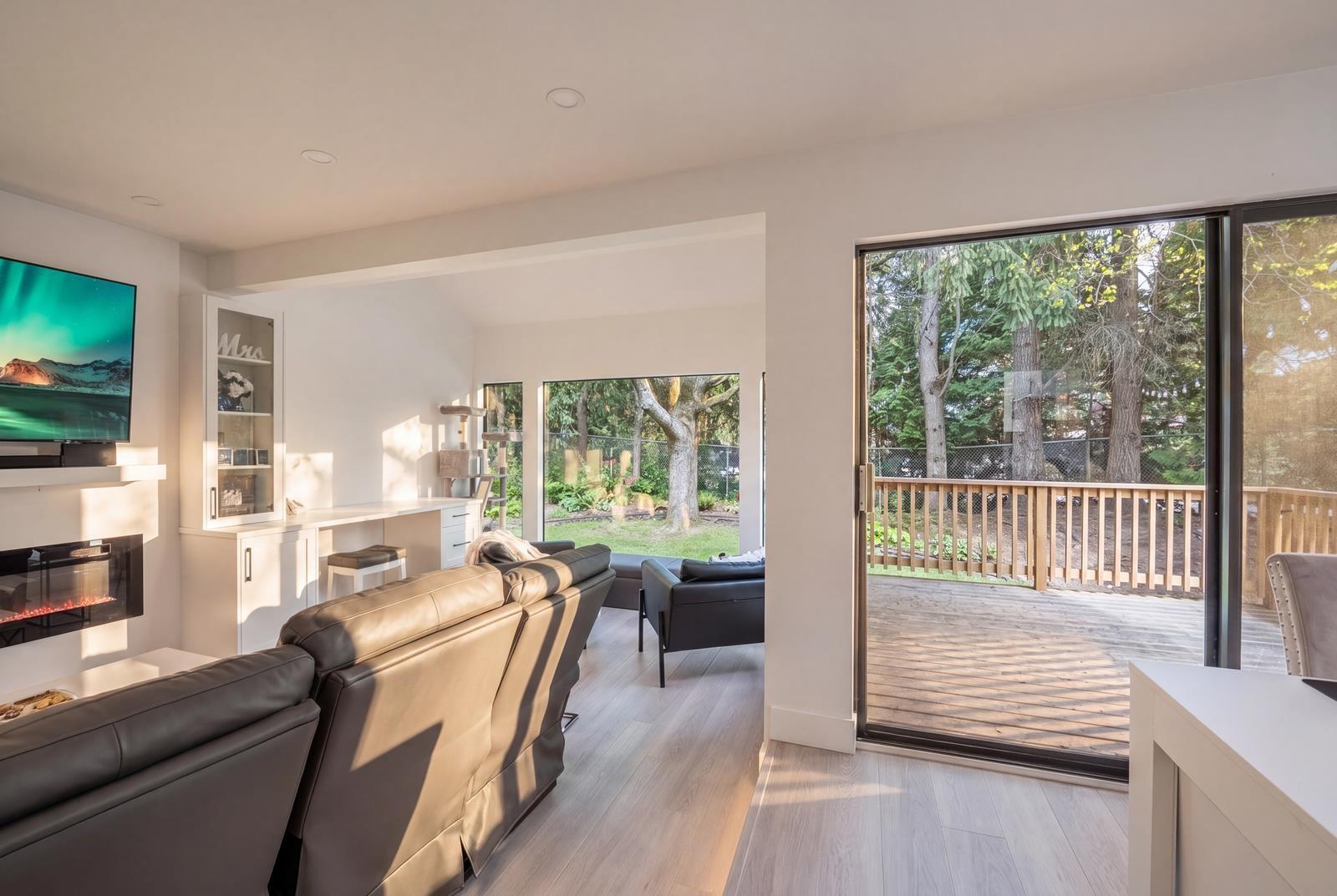 15951 ALDER PLACE, Surrey