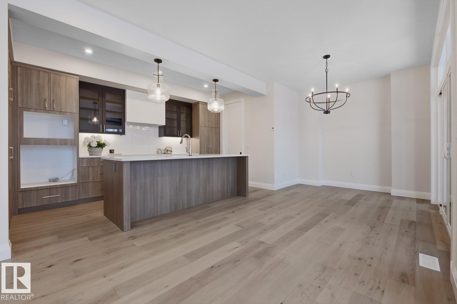 6704 CRAWFORD WY SW, Edmonton