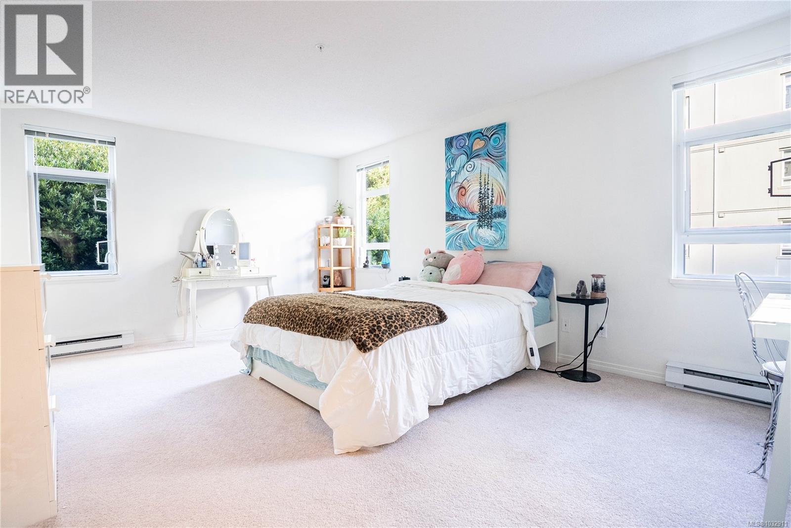 #306 5110 Cordova Bay Rd - 21