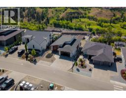 4pc Bathroom - 926 Mt Griffin Road, Vernon, BC V1B0A5 Photo 23