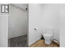 Bedroom - 926 Mt Griffin Road, Vernon, BC V1B0A5 Photo 11