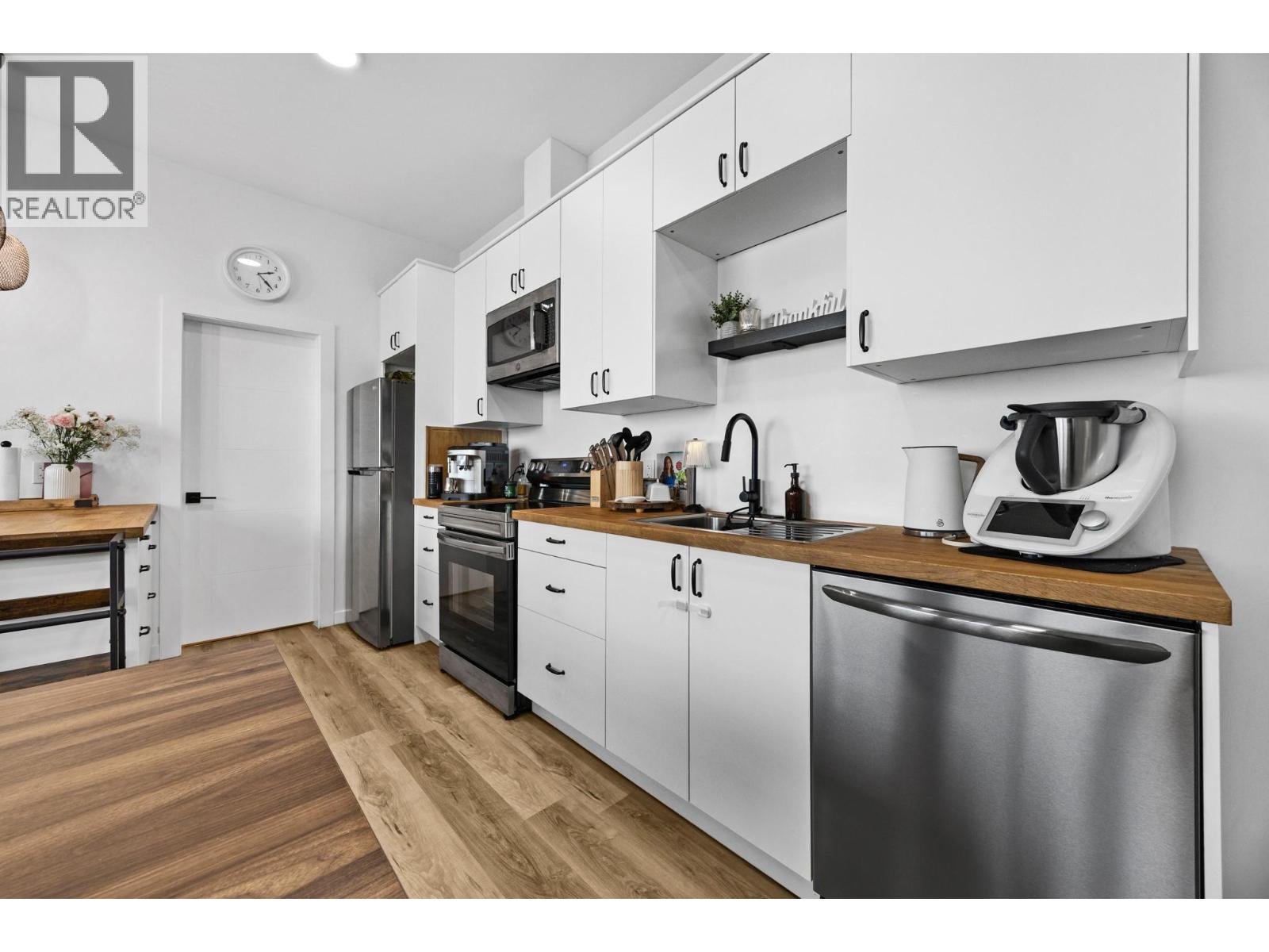 926 Mt Griffin Road - 64