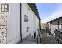 4pc Bathroom - 926 Mt Griffin Road, Vernon, BC V1B0A5 Photo 13
