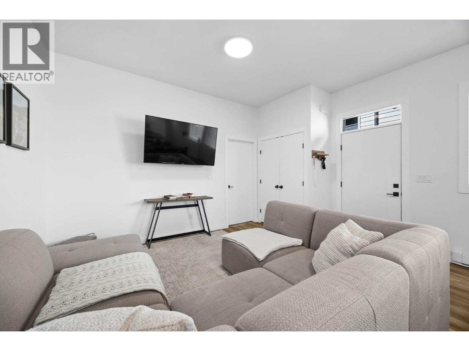 926 Mt Griffin Road - 70