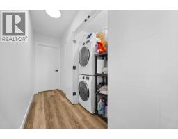 Kitchen - 926 Mt Griffin Road, Vernon, BC V1B0A5 Photo 7