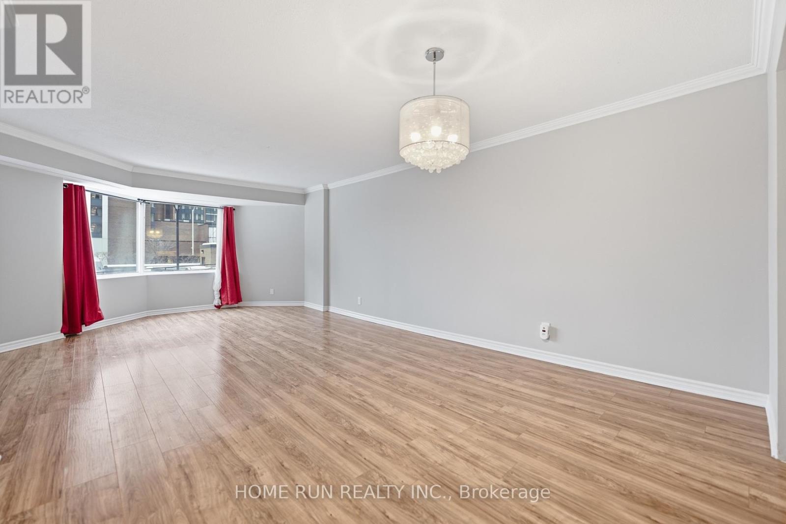 #104 151 BAY STREET - 9