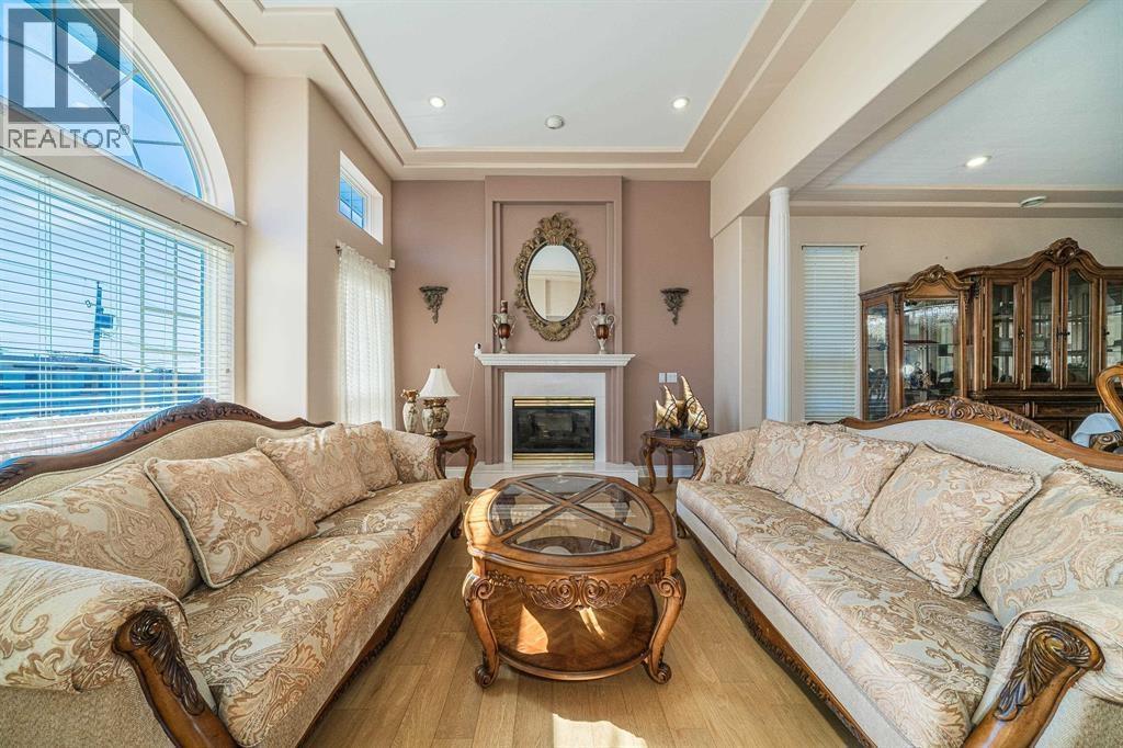 7 Bed, 5 Bath House for Sale in Burnaby – 7287 PANDORA STREET, Burnaby - Image 5