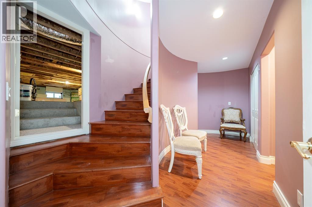 7 Bed, 5 Bath House for Sale in Burnaby – 7287 PANDORA STREET, Burnaby - Image 22