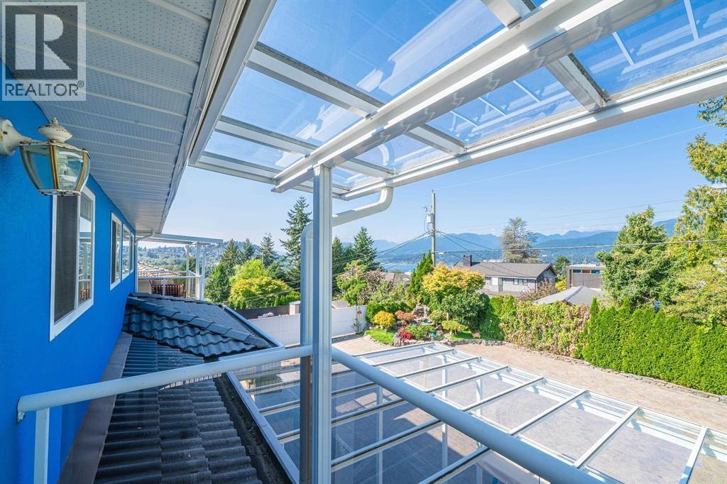 7 Bed, 5 Bath House for Sale in Burnaby – 7287 PANDORA STREET, Burnaby - Image 30