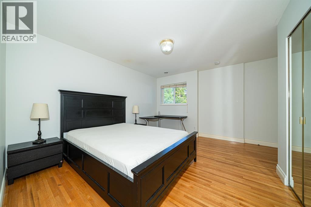 7 Bed, 5 Bath House for Sale in Burnaby – 7287 PANDORA STREET, Burnaby - Image 27