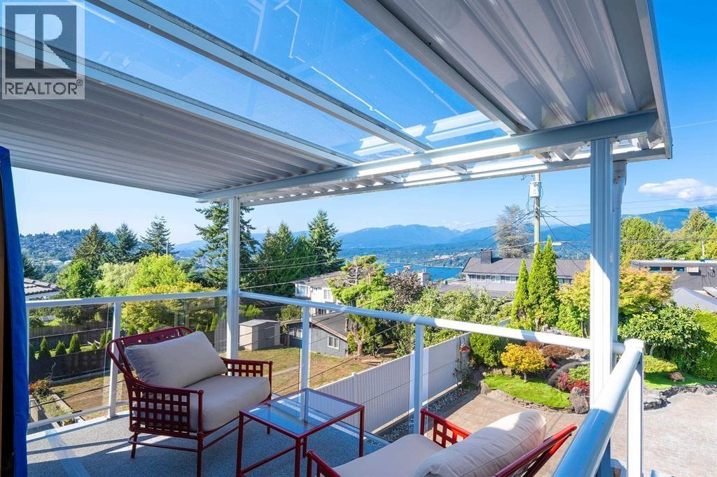 7 Bed, 5 Bath House for Sale in Burnaby – 7287 PANDORA STREET, Burnaby - Image 31