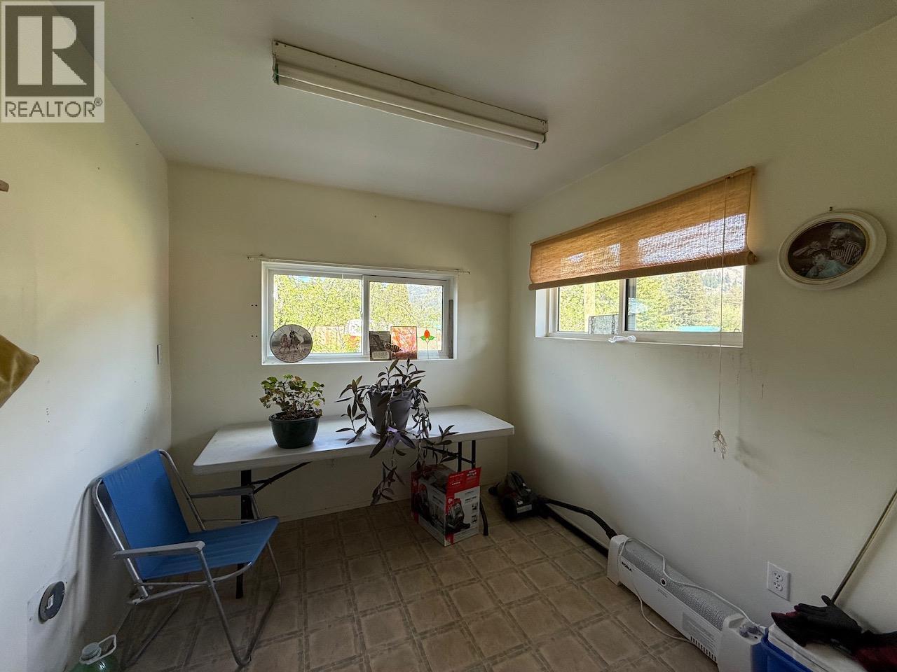 9889 Latremouille Street - 10