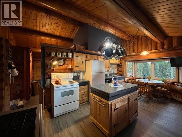 6006 VALLEYVIEW DRIVE - 12
