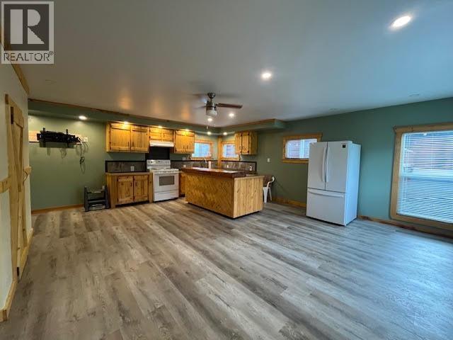 6006 VALLEYVIEW DRIVE - 38