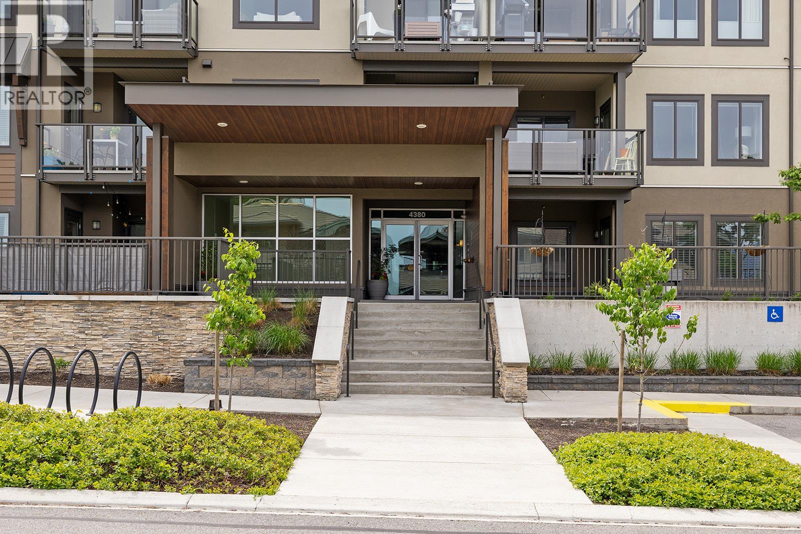 121 4380 Lakeshore Road, Kelowna