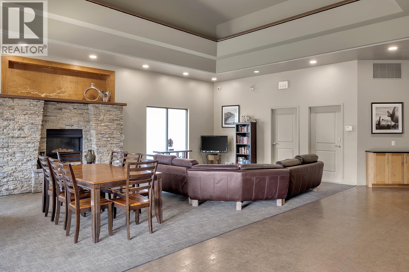 121 4380 Lakeshore Road, Kelowna