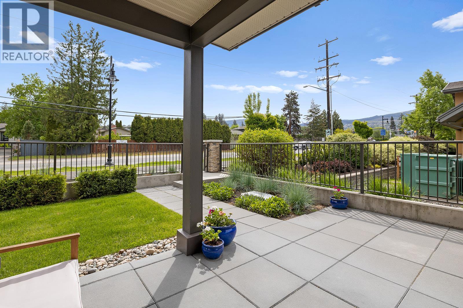 121 4380 Lakeshore Road, Kelowna