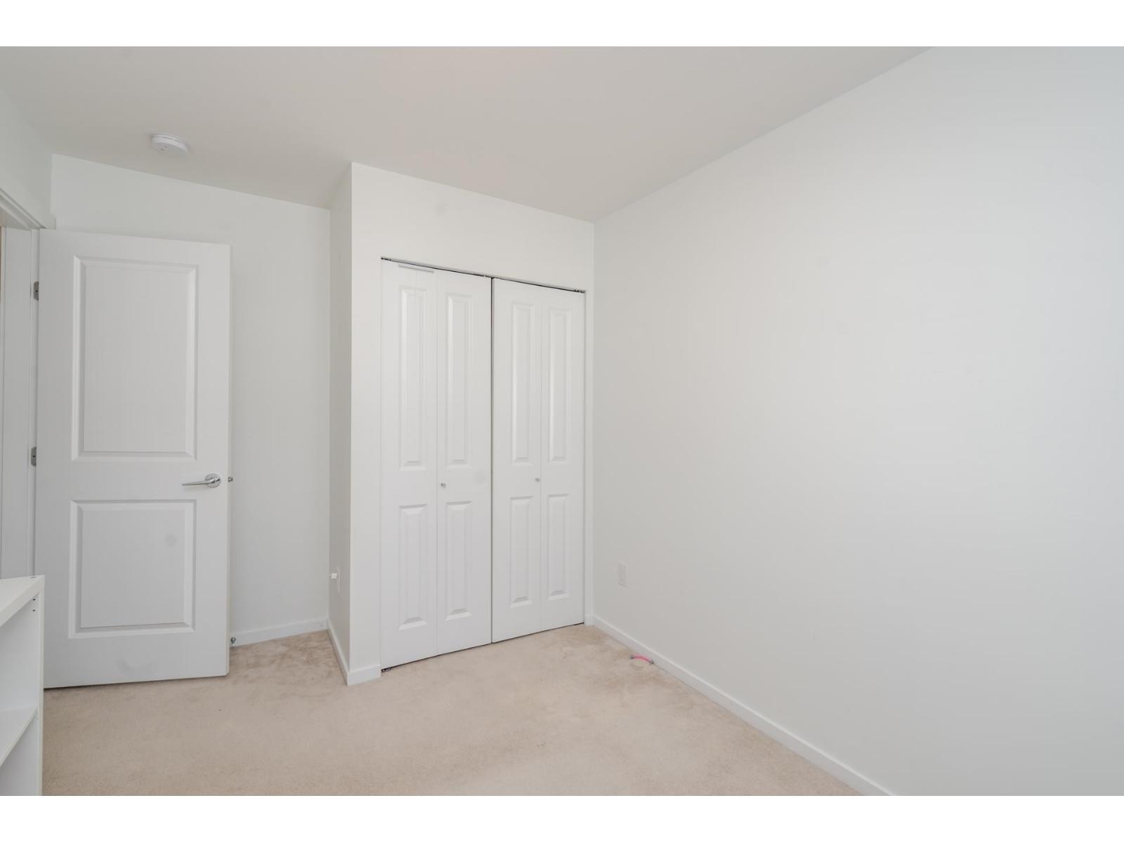 60 158 171 STREET, White Rock