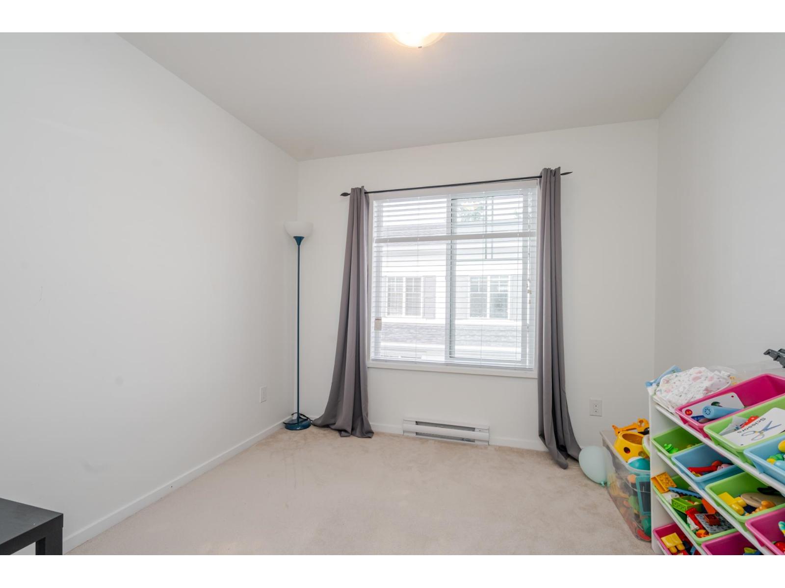60 158 171 STREET, White Rock